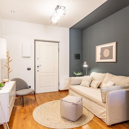 Easylife - Elegante Trilocale In Zona Porta Venezia Apartman Milánó Kültér fotó